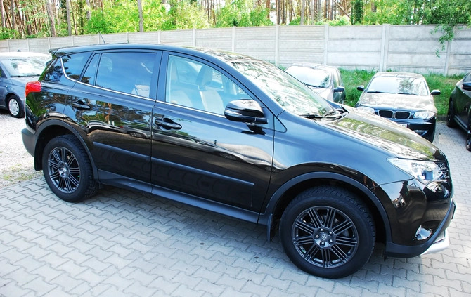 Toyota RAV4 cena 87820 przebieg: 98000, rok produkcji 2015 z Bobolice małe 781